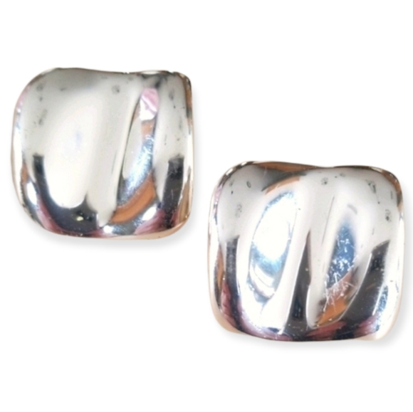 Vintage 1950s Mid Century Silver Tone Metal Wave Design Clip On Earrings - Picture 2 of 11